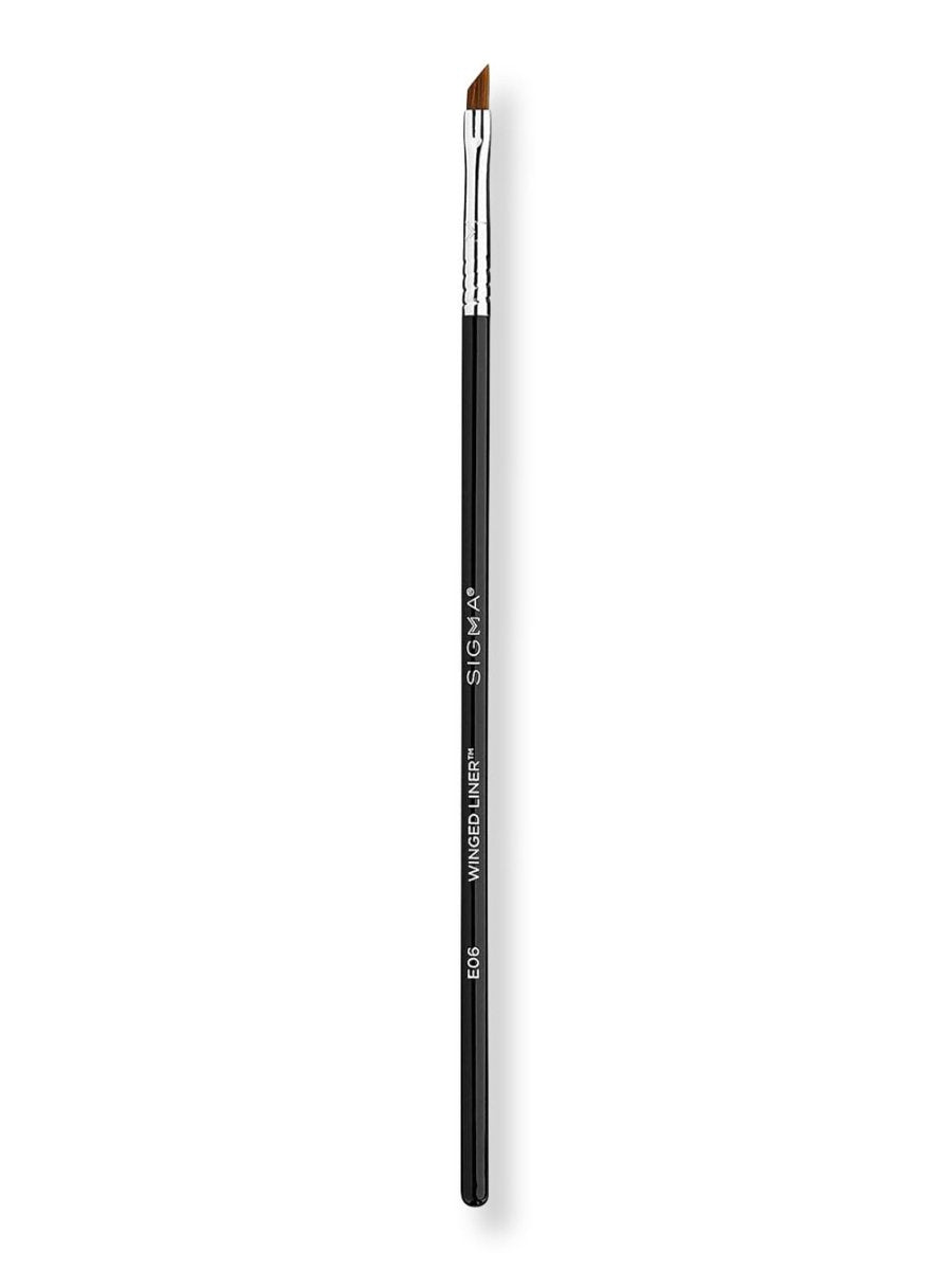 Sigma E06 Winged Liner Brush - SkincareEssentials